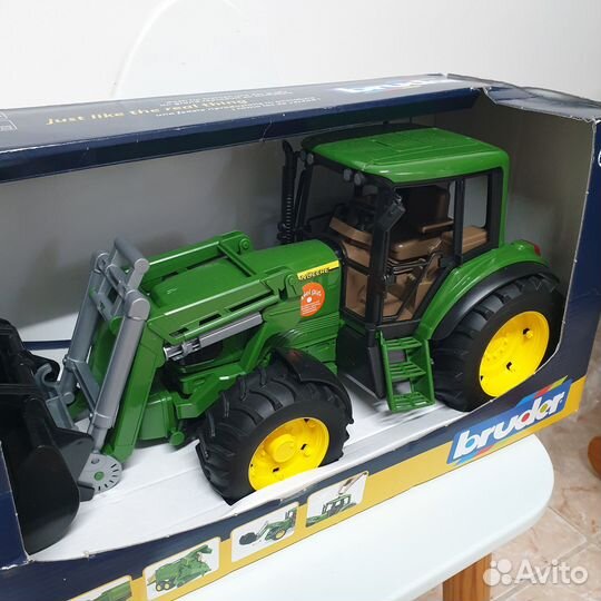 Новый трактор Bruder John Deere 6920