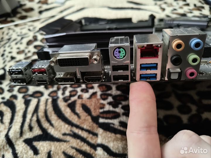 Материнская плата Asus Strix B250F Gaming