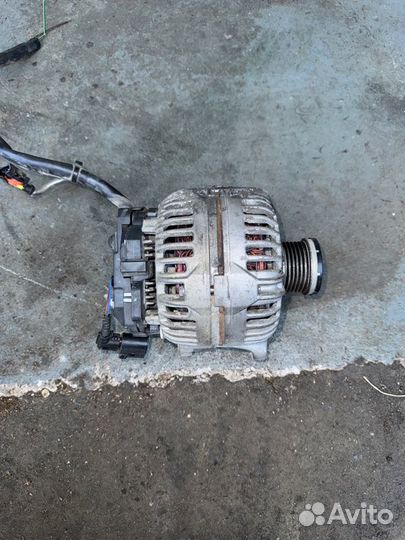 Генератор Volkswagen Scirocco cavd 1.4