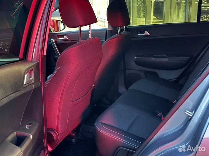 Kia Sportage 2.0 AT, 2021, 45 945 км