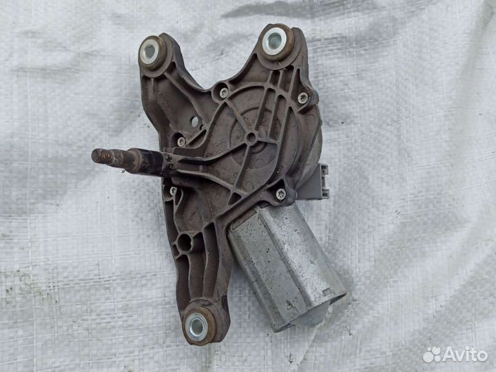 Двигатель стеклоочистителя задний BMW X1