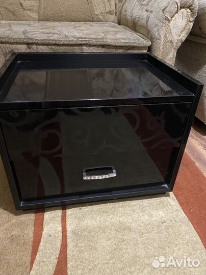 Тумбочка прикроватная бу