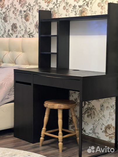 Письменный стол IKEA