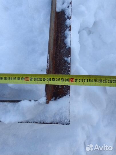 Дверь с замком