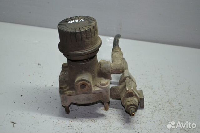 Кран ускорительный тормозной volvo FH12 1-seeria