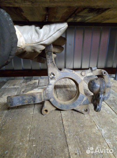 Кулак (цапфа) передний правый Ssang Yong Actyon