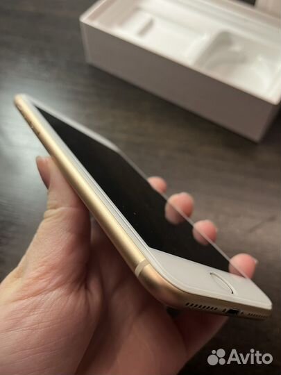iPhone 8 Plus, 64 ГБ