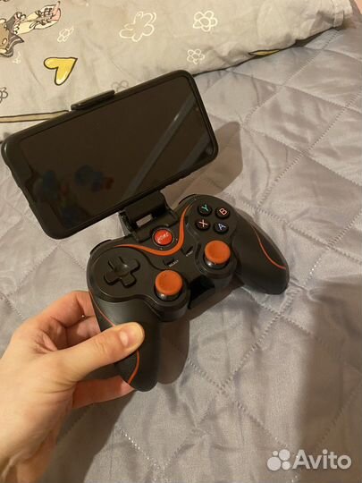 Игровой джойстик для телефона