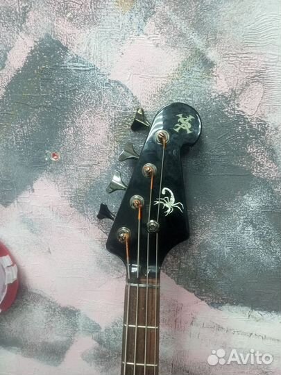 Бас гитара SX, Комбоусилитель Marshall