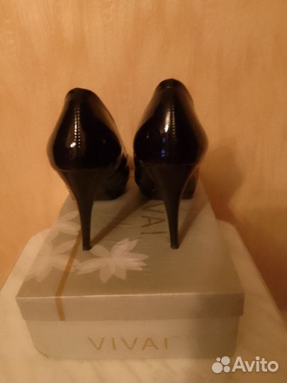 Туфли женские 38 размер. Лакированные