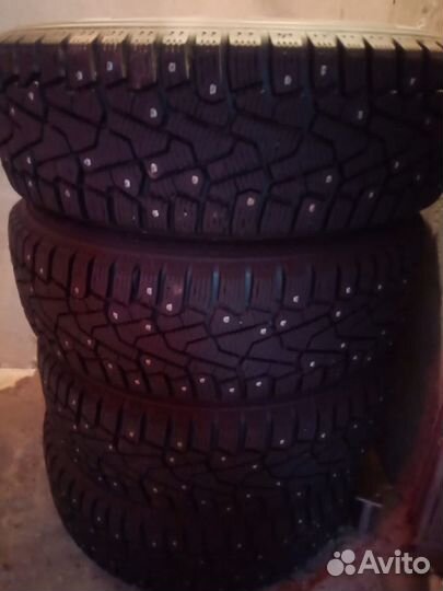 Pirelli 176A2 CE11 TL 195/65 R15