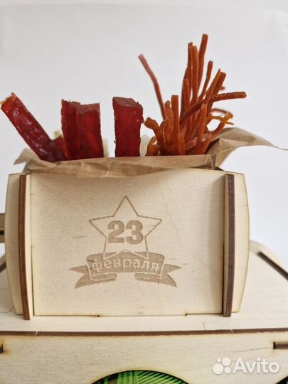 Сувенир на 23 февраля танк