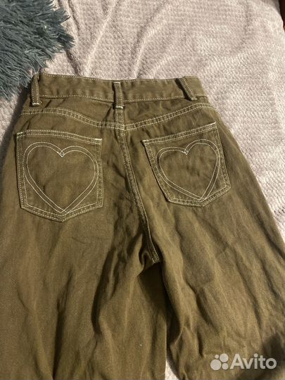 Коричневые джинсы с сердечками