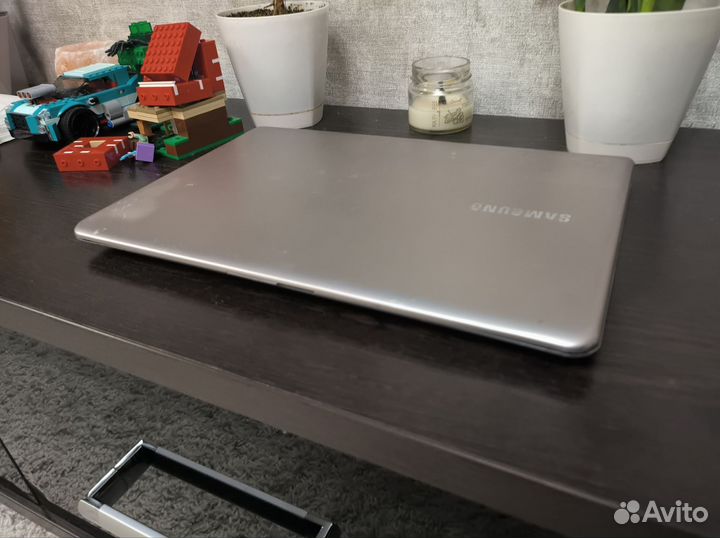 Ультрабук samsung