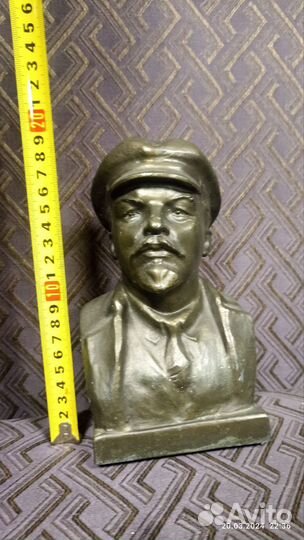 Бюст Ленина