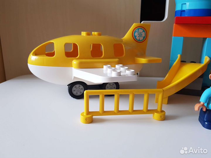 Lego duplo аэропорт 10871
