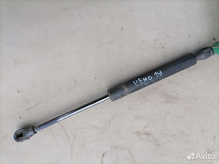 Амортизатор крышки багажника Renault 19 1992-2002