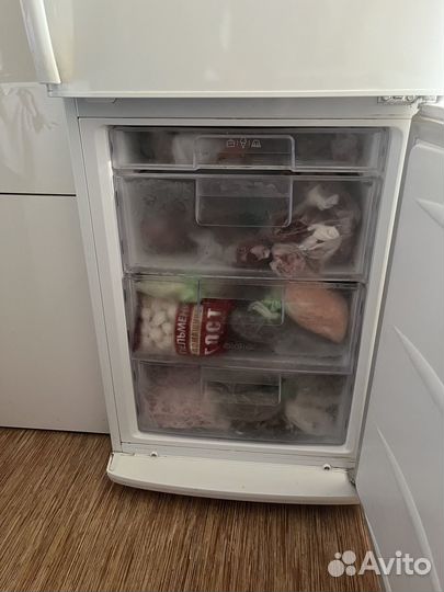 Холодильник lg