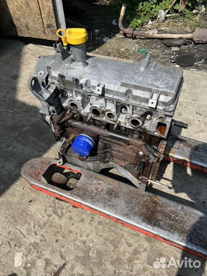 Двигатель K7J710 Рено Логан