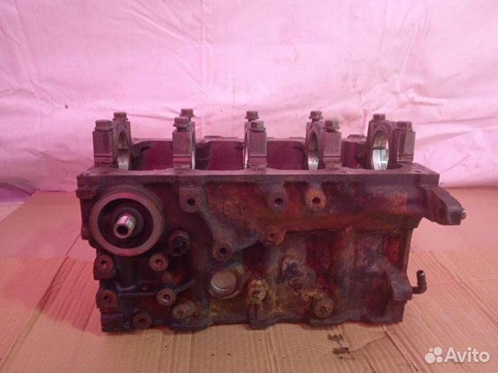 Блок двигателя Ford Focus 1 eyde 2002