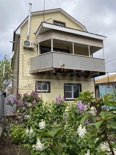 Дом 160 м² на участке 6 сот.