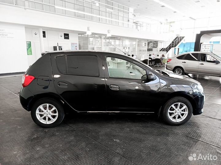 Renault Sandero 1.6 AT, 2016, 119 272 км