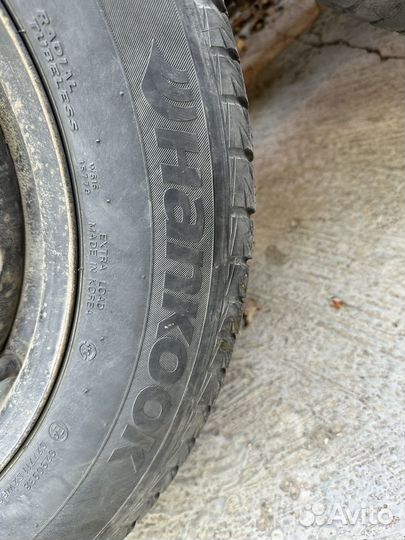 Hankook Winter I'Cept iZ 2 W616 215/60 R16