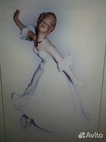 Статуэтка танцовщица