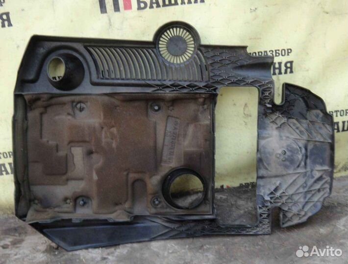 Крышка двс декоративная Mercedes E-Class W207