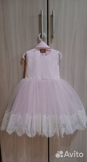 Платье праздничное
