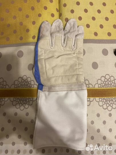 Перчатка для фехтования