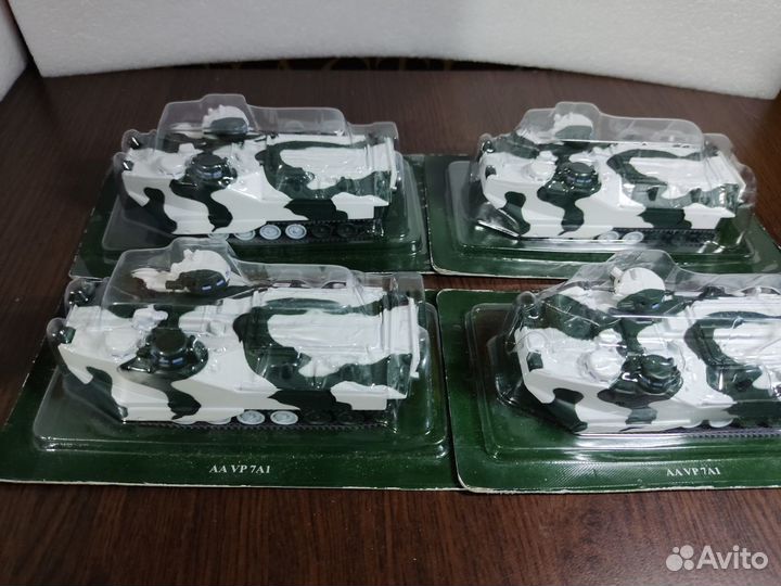 Фигурки Eaglemoss оловянные солдатики и танки