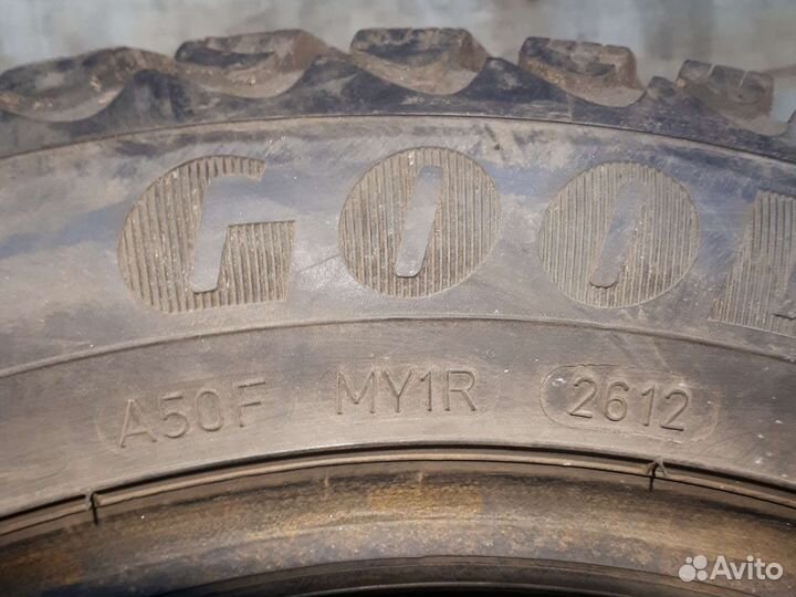 Goodyear Ultragrip Ice Arctic 205/55 R16 84T
