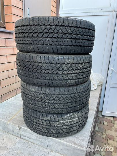 DoubleStar DW02 225/45 R18 91S