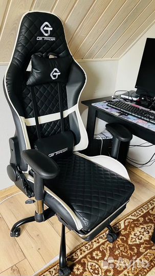 Офисное компьютерное кресло