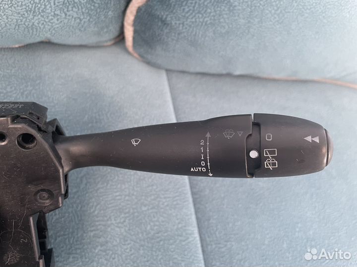 Подрулевой блок 96659954XT от peugeot 308