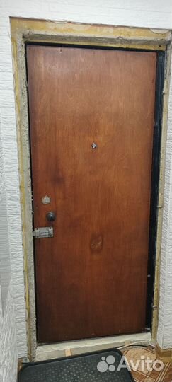 Металлическая дверь бу 860- 2000