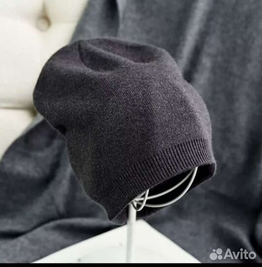 Шапка женская новая темно-серая