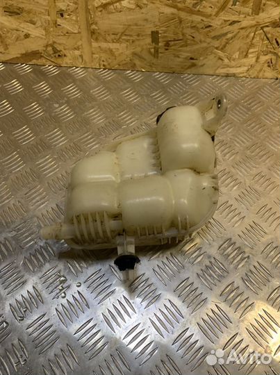 Бачок ож BMW 2 F45 B36 B38 B46 B48