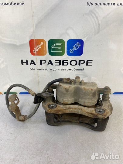 Суппорт передний правый Hyundai Santa Fe DM D4HB