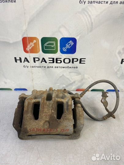 Суппорт передний правый Hyundai Santa Fe DM D4HB