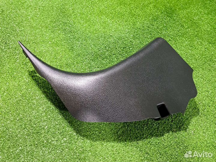 Обшивка передней стойки нижняя левая Ноут Е11