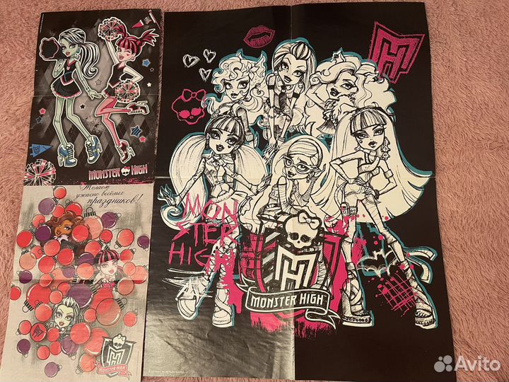 Плакаты из журналов Монстр Хай, лошадки