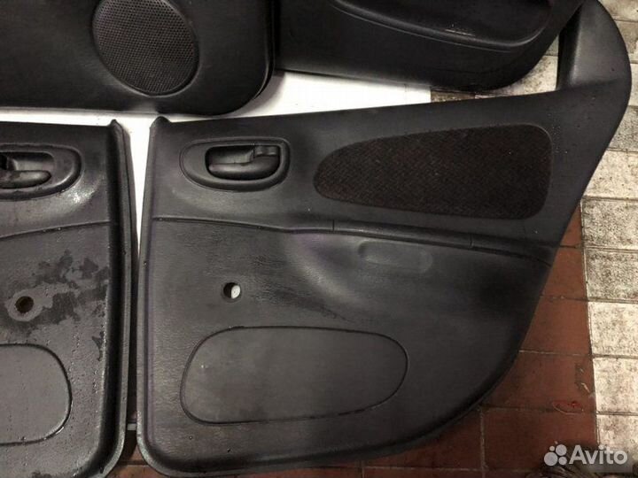 Дверные карты Plymouth Neon