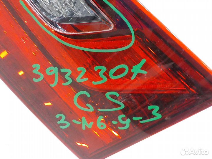 Фонарь задний правый внутренний на Lexus GS 350