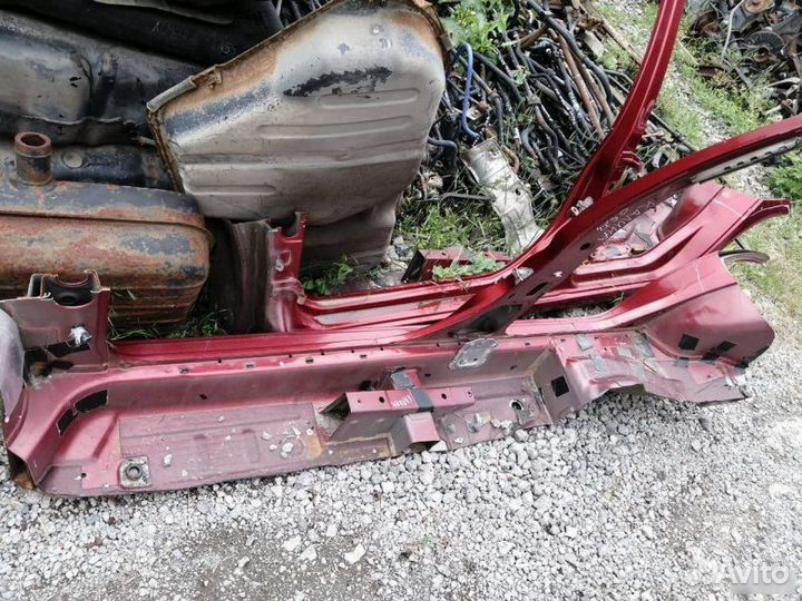 Правый порог LADA Kalina