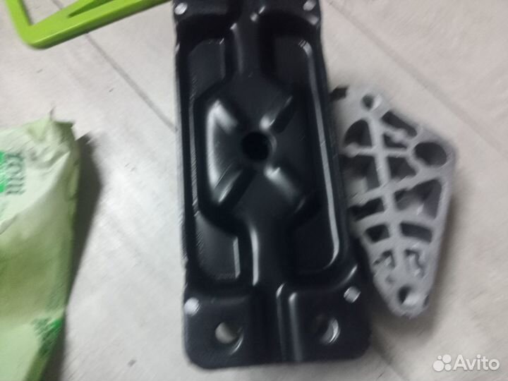 Подушка двигателя на форд транзит 2.2