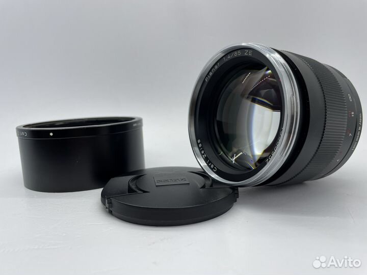 Carl Zeiss Planar T* 1.4/85 ZE
