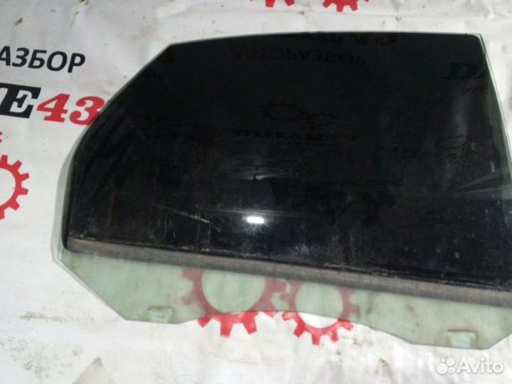 Стекло форточка заднее правое Ford Focus 2 седан