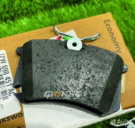 Колодки тормозные зад VAG JZW698451AC